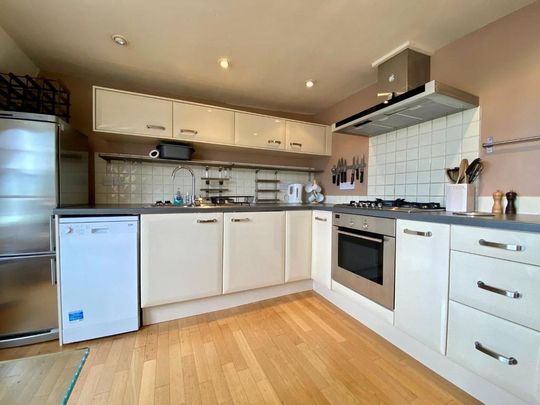 2 bedroom apartment to rent - Photo 1