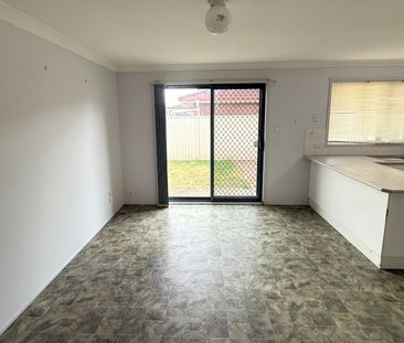 3 Bedroom Home with Study! - Photo 1