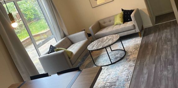 Crofters Close Room 4 - Photo 2