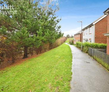 3 bedroom semi-detached house to rent - Photo 1