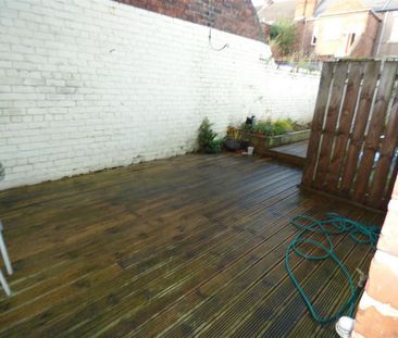 2 bedroom flat to rent - Photo 4