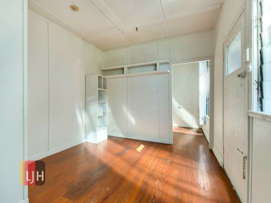 BUDGET STUDIO ACCOMODATION ! - Photo 1