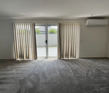 MODERN ELEGANCE MEETS CONVENIENCE - Photo 2