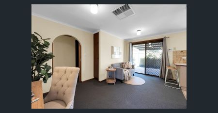 Simple, low maintenance living - Photo 3