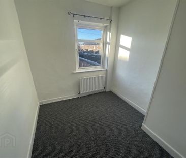 119 Broadway, Donegall Road, Belfast, BT12 6HX - Photo 4