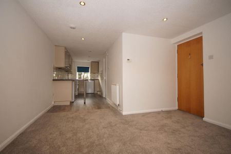 1 bedroom flat to rent - Photo 2