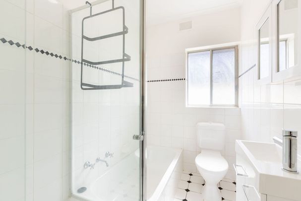 Stylish & Low-Maintenance Living Just Minutes from the City - Photo 1