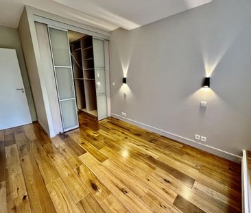 Neuilly sur Seine, Magnifique 3 Pièces avec Balcon et parking - Photo 3