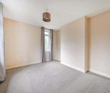 An attractive and newly redecorated detached bungalow providing 3-b... - Photo 3