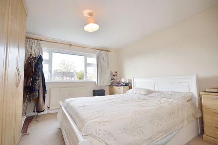 4 bedroom detached house to rent - Photo 5