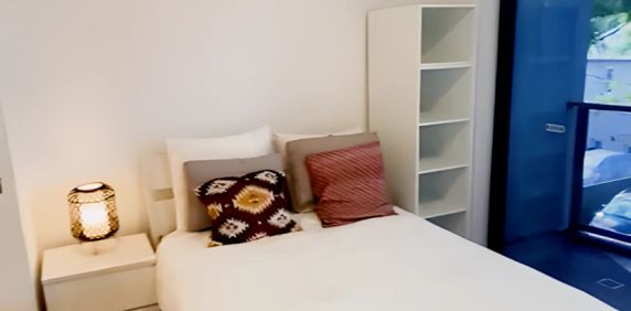 1 Derwent Ln, Sydney - Photo 2