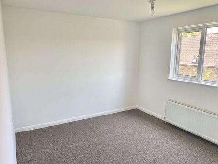 4 bedroom detached bungalow to rent - Photo 4