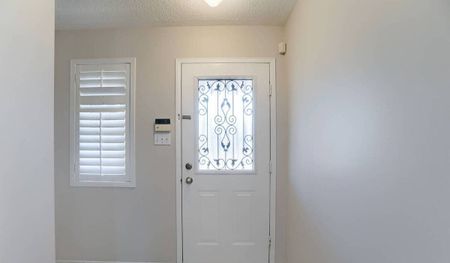 For Lease - 70 Kalahari Road, Brampton, Ontario - Photo 2