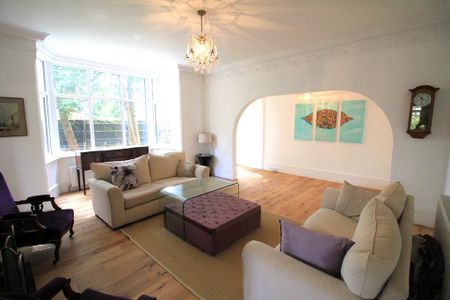 1 bedroom in a house share to rent - Photo 4
