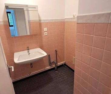 JACOB BELLECOMBETTE - T2 avec balcon et garage - Photo 4