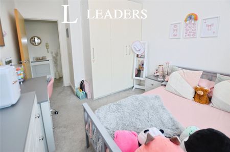 2 bedroom apartment to rent Propelair Way, Colchester, Essex, CO4 - Photo 3