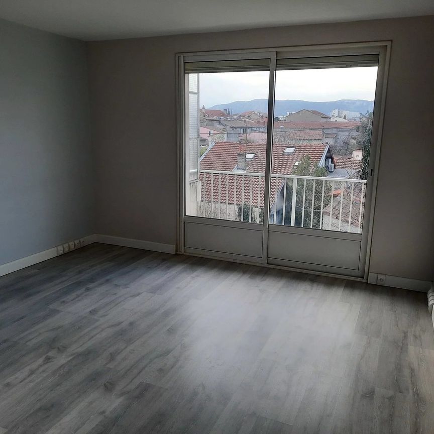 Location Appartement 3 pièces 55m² VALENCE 26000 - Photo 1