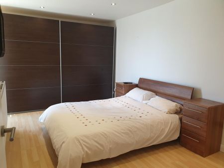 3 bedroom apartment to rent - Photo 4