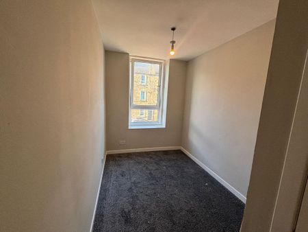 3 bedroom flat to rent - Photo 5