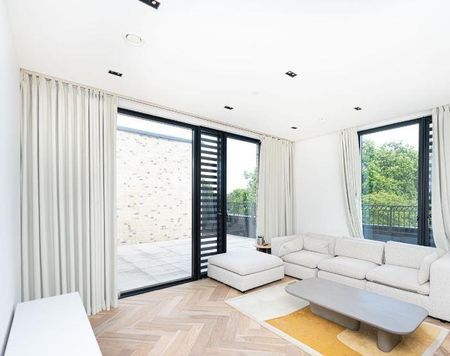 3 bedroom apartment to rent - Photo 4