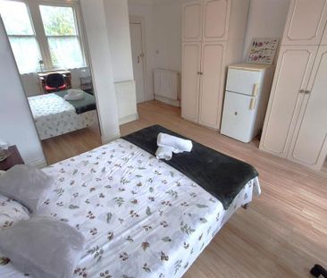7 bedroom house share to rent - Photo 5