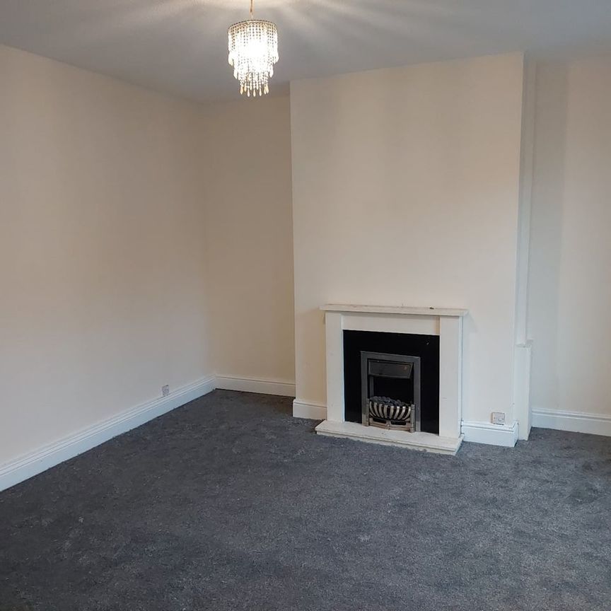 3 Bed Terraced House, Gilpin View, LS12 - Photo 1