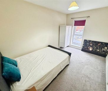 3 bedroom end of terrace house to rent - Photo 5