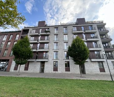 Instapklapklaar 2-slpkapp met terras in centrum Hasselt. - Photo 2