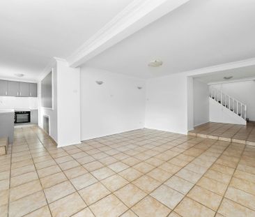 1/37 Foothills Road - Photo 2