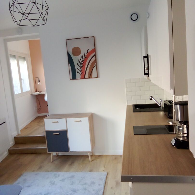 APPARTEMENT, - Photo 1