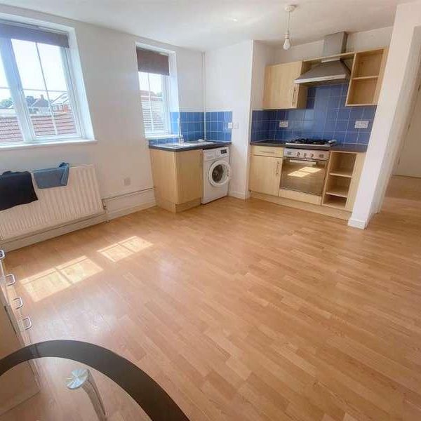 Wellington Street, Luton, LU1 - Photo 1