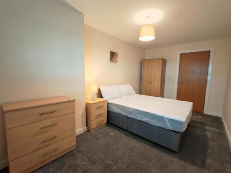 2 bedroom apartment to rent - Photo 4