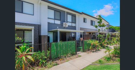 Spacious 4-Bed, 2-Bath Unit with Solar & Extra A/C | 2 Car Parks – Mango Hill - Photo 5