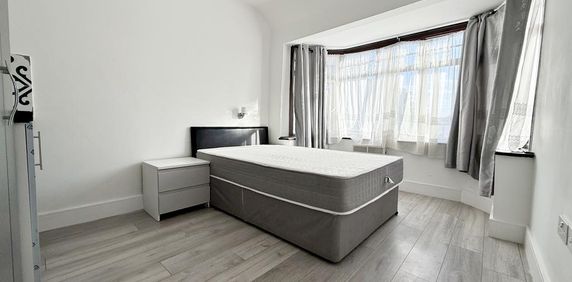 House share to rent - Photo 2