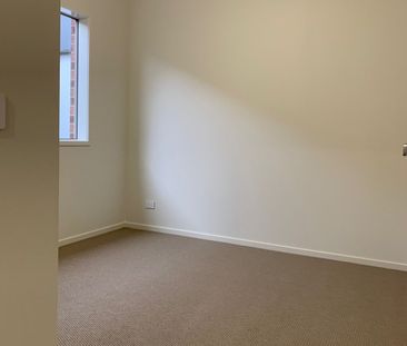 BEAUTIFUL 4 BEDROOM HOME AVAILABLE FOR RENT!! - Photo 3