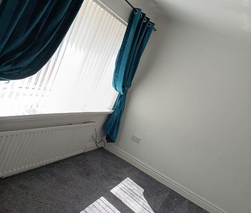 Modern 3 Bedroom Semi to Rent in Pontefract - Photo 4