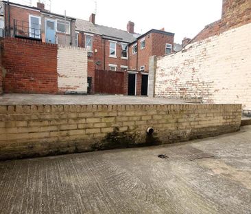 5 bedroom terraced house to rent - Photo 5