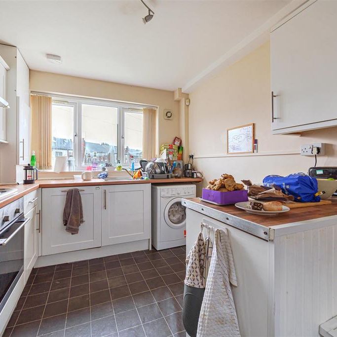 4 bedroom house to rent - Photo 1