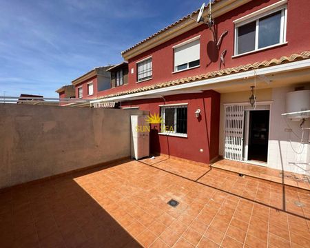 LARGE 3 BEDROOM TOWNHOUSE FOR RENT IN SAN JAVIER - MURCIA - Photo 3