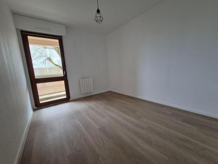 Location Appartement 4 pièces 82m² PONT DE VEYLE 01290 - Photo 4