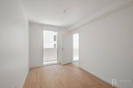 Rental Apartment Bordeaux Saint-Jean - Photo 4