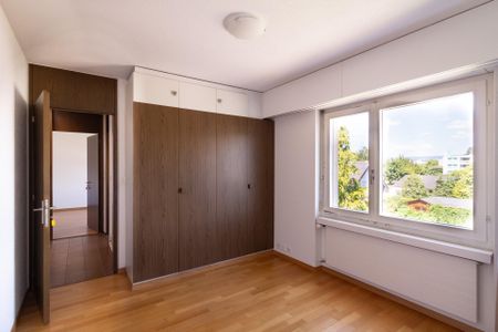 Grosszügige 5.5 Zimmer Attika Wohnung Nähe Schule - Photo 4