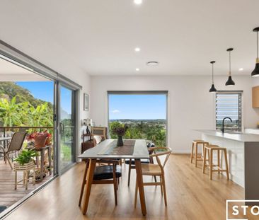 Contemporary Four Bedroom Home with Panoramic Views - Photo 3