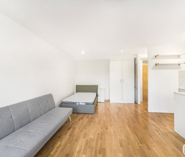 Seven Sisters Road London N4 - Photo 6