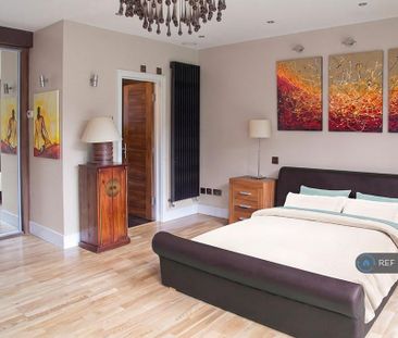 3 bedroom flat to rent - Photo 5