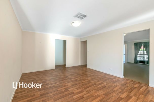 Spacious, Four Bedroom Family Home in Premium Location - Photo 1