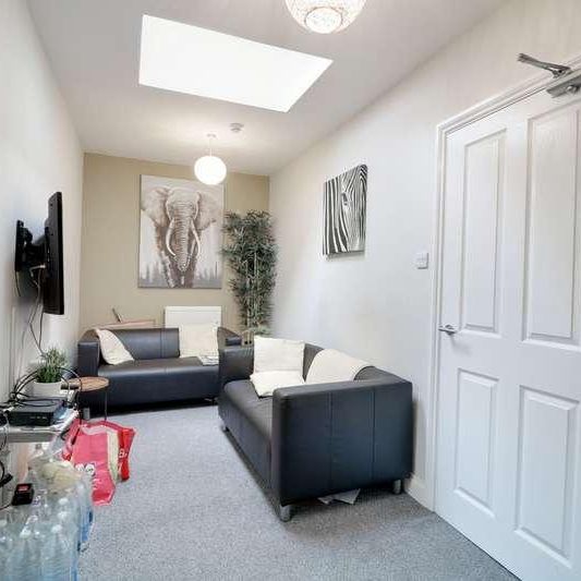 Cardigan Street, Luton, LU1 - Photo 1