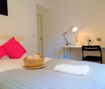 8 bedroom house share to rent - Photo 4