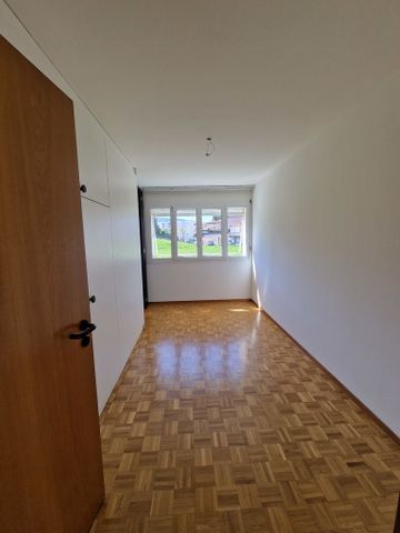 Rent a 4 ½ rooms apartment in Balerna - Photo 5