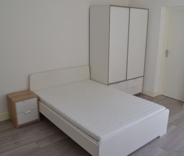 Studio Flat, Albert Road, IG1 - Photo 1